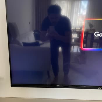 Ekranda Beyaz Işık Sızması Ve Bluetooth Kumanda Kesintileri Nedeniyle Televizyon Değişimi Talebi