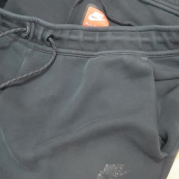 Nike Mağazasında Aldığım Pamuklu Eşofmanda Bir Yılda Kumaş Çözülmesi Ve Cevapsız Şikayet