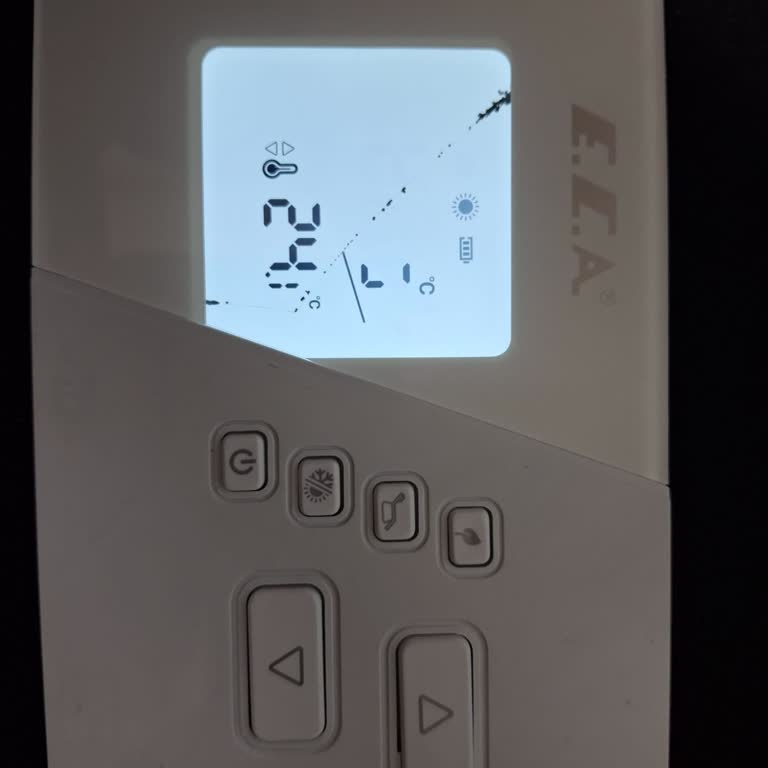 Kırık Ekran İçin Parça Değişimi Reddedildi, Tam Ürün Değişimi Teklifi