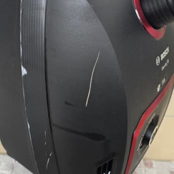 Bosch Torbalı Süpürge 1 Günlük Kullanımda Aşırı Aşınma: İade Ve Kapak Değişimi Talebi