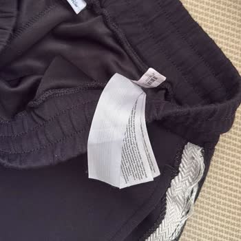 Kullanılmış Pantolon Ve Kalite Kontrol Eksikliği