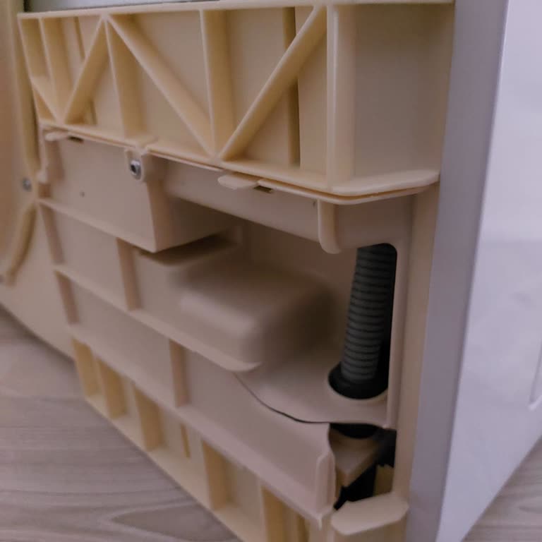 Hoover Kırık Kurutma Makinesi, Zorunlu 2.400 TL Aparat Ücreti Ve Saygısız Servis Davranışı!