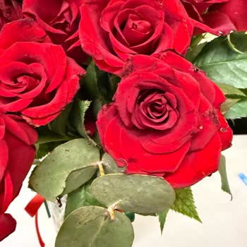 Çiçek Sepeti'nde Kırık Güller Ve Cevapsız Değişim Talebi