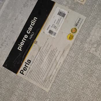 Royal Halı'dan Alınan Leke Tutmaz Halı Kısa Sürede Lekelendi, Mağaza Çözüm Sunmadı