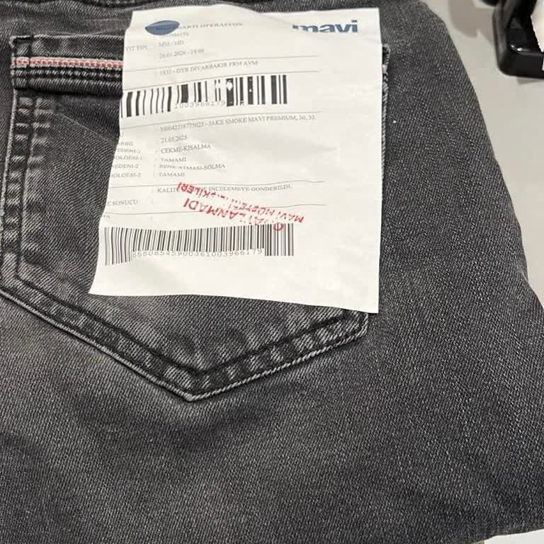 Mavi Pantolonun Hızlı Renk Ateşi Ve Otomatik Red