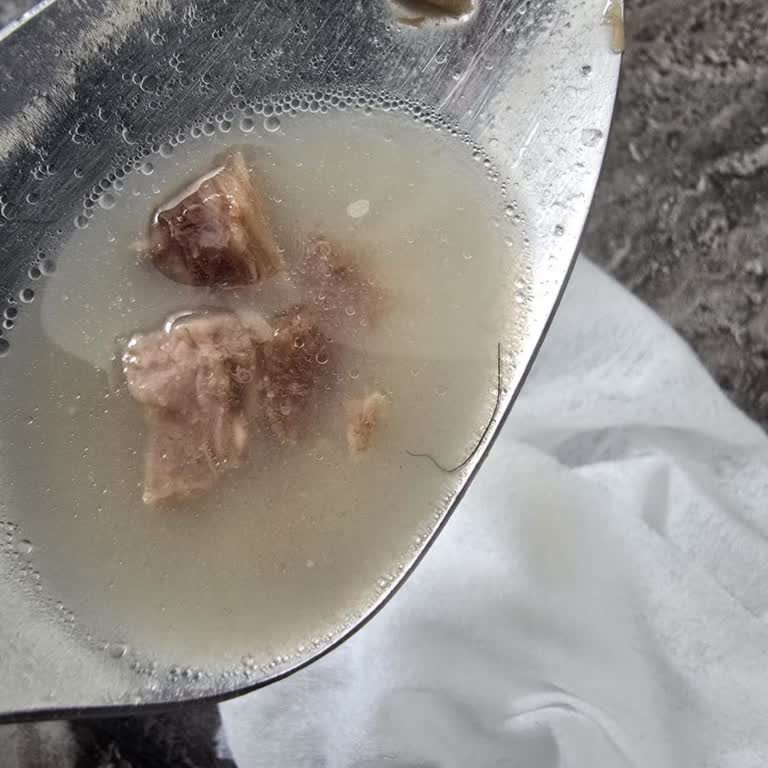 Kelle Paça Çorbasında Kıl Sorunu: Sağlık Riski Ve Markaya Güven Kaybı