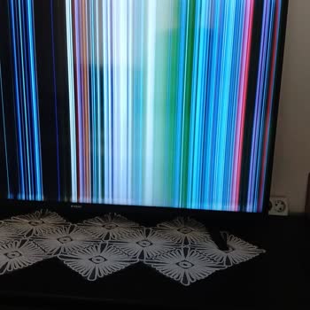 Arçelik Televizyonumda Tekrarlayan Ekran Arızası Ve Belgesiz 800 TL Ödemesi