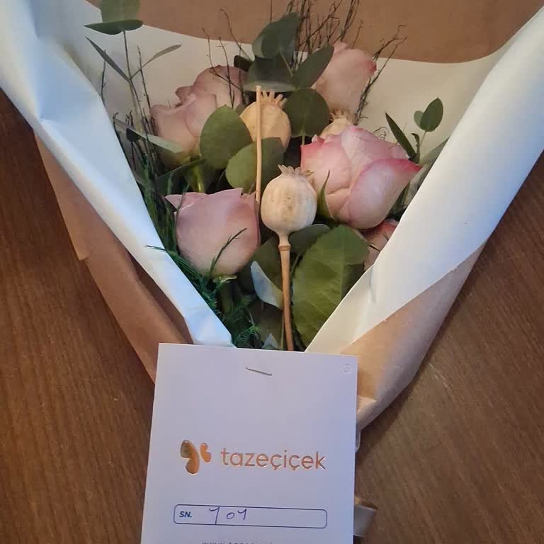 Görseldeki Bukete Uymayan Küçük Çiçek Siparişi Ve Cevapsız Destek