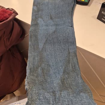 Renk Atma Sorunu Yaşayan Kot Pantolon Ve Uzun Süreli İade Süreci