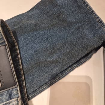 Renk Atma Sorunu Yaşayan Kot Pantolon Ve Uzun Süreli İade Süreci