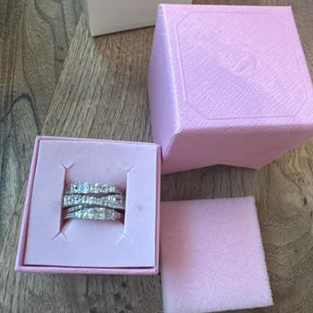 Swarovski Mağazasında Ring Beden Değişimi Ve Temizlik Talebinde Çözüm Yok