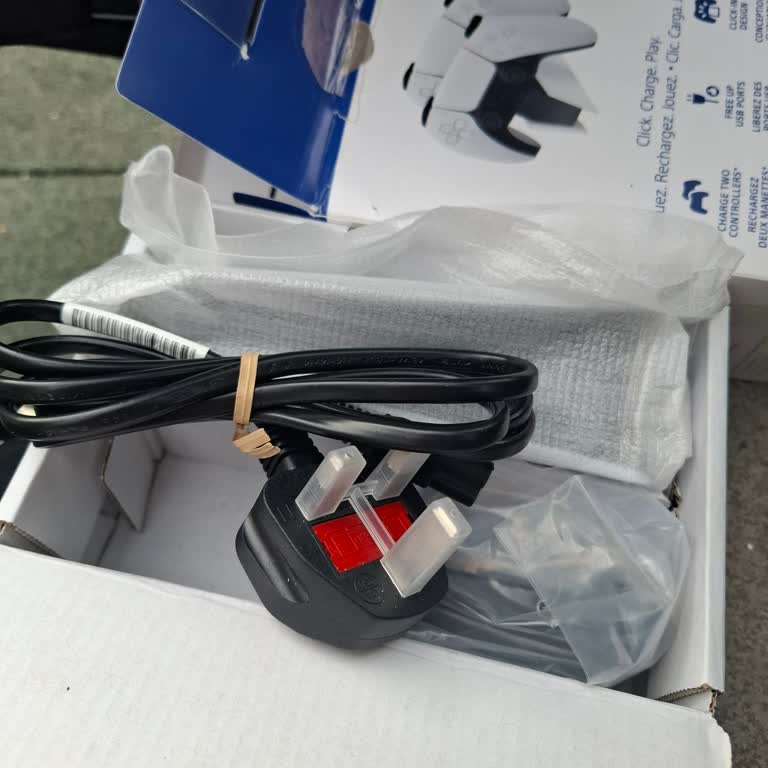 Yanlış Fişli Şarj Standı Ve Yetkisiz Mağaza Müdahalesi