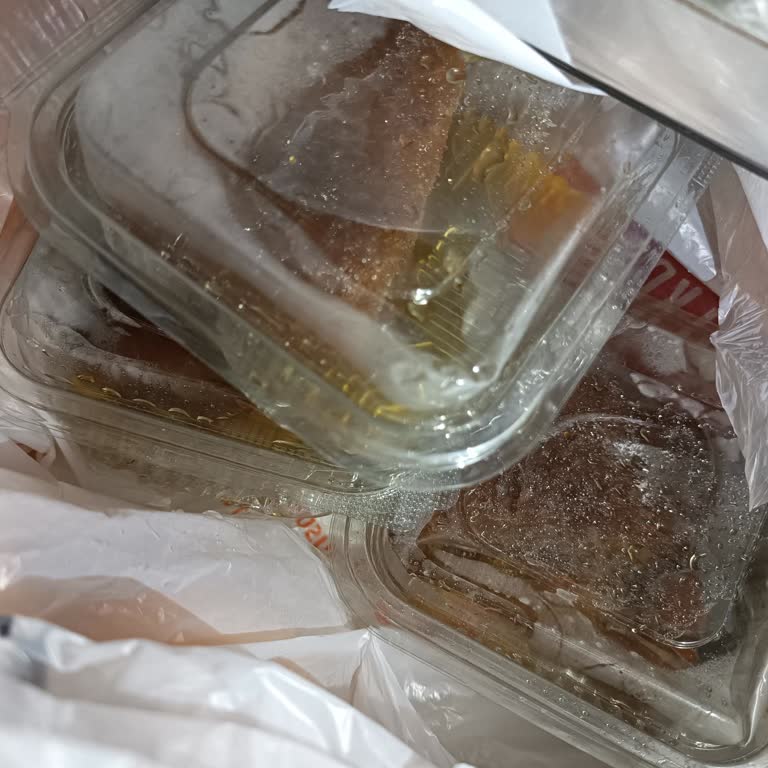 Kaymaksız Gelen Ekmek Kadayıfı Ve Geri Dönüşsüz İletişim