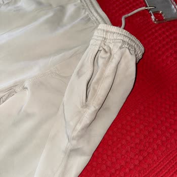 Talimatlara Uygun Yıkama Sonrası Pantolonun Aşırı Renk Kaybı