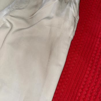 Talimatlara Uygun Yıkama Sonrası Pantolonun Aşırı Renk Kaybı