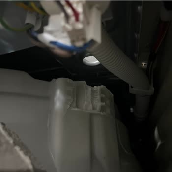 Kırık Kazanlı Çamaşır Makinesi İçin A101 Ve Altus'tan Cevapsızlık