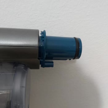 Philips 8000 Serisi Dikey Süpürge Parçası Kırıldı: Ücretsiz Tamir Ya Da Parça Değişimi Talebi