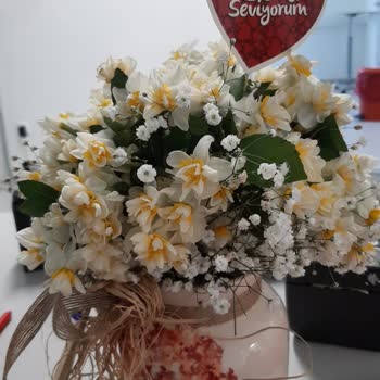 Marmara Çiçek’in Kötü Çiçek Kalitesi Ve Suçlayıcı Müşteri Tutumu