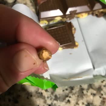 Kahve Dünyası Çikolatasında Tahta Parçası Çıktı, Diş Yaralanması Ve Çocuklar İçin Tehlike