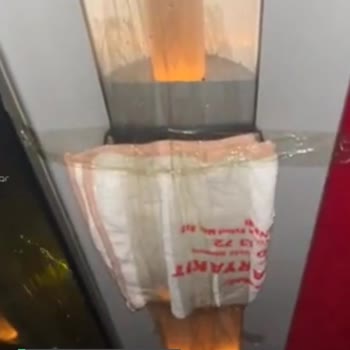 Metro Turizm Otobüste Su Akması