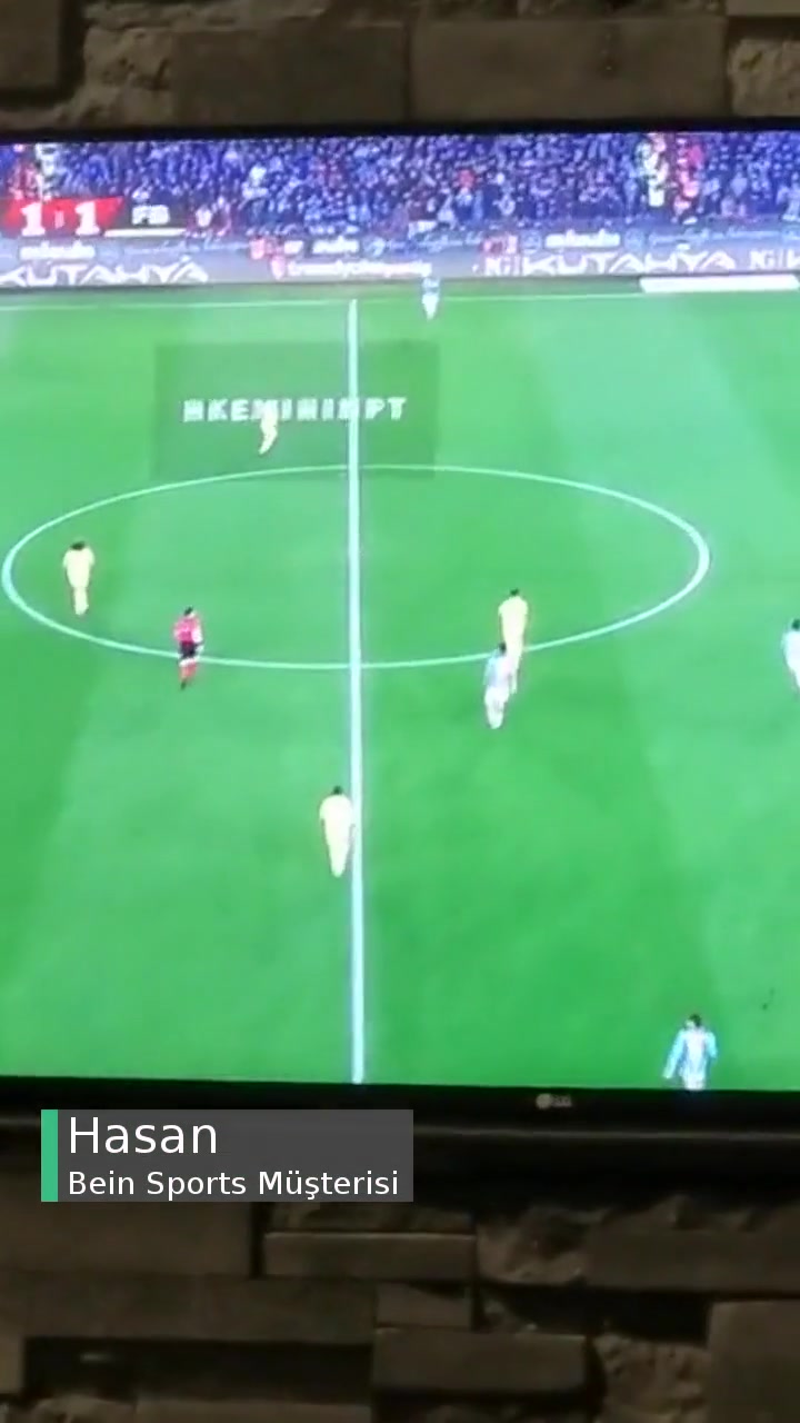 Bein Sports Ekranın Ortasına Reklam Yazıyor! videonun kapak resmi