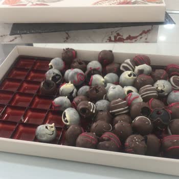 Sevgililer Günü'nde Teslim Edilen Yenilebilir Çiçek Kutusu Mahvoldu