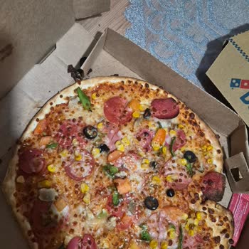 Soğuk Ve Yanmış Pizza İçin İade Reddedildi, Müşteri Hizmetleri Çözüm Sunmadı