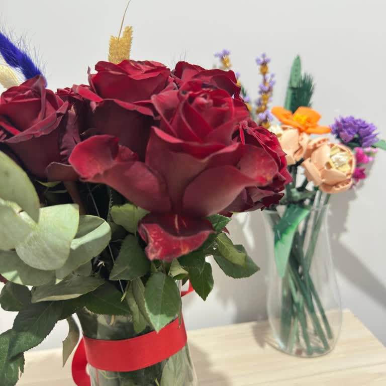 Sevgililer Günü Çiçek Siparişindeki Çürük Güller İçin Taze Ürün Talebi