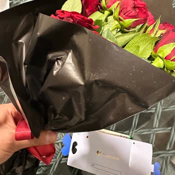 Yanlış Ve Solmuş Buket Gönderildi; Tam İade Ve Yeniden Gönderim Talebim