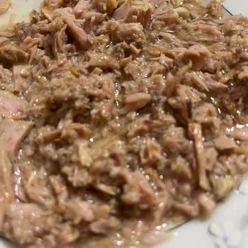 BİM'den Alınan Ton Balığı Bozulmuş, İade Talebi