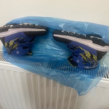 Skechers Su Geçirmez Botta Üretim Hatası Ve Markanın İlgisizliği