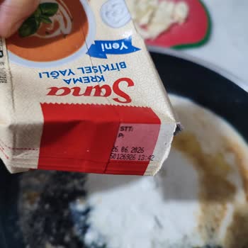 Sana Krema Bitkisel Yağlı’da Bozuk Ürünler İçin Para İadesi Talebi