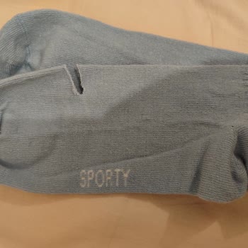 Hasarlı Çorap Teslimatı Ve Müşteri Hizmetlerinin Yetersizliği