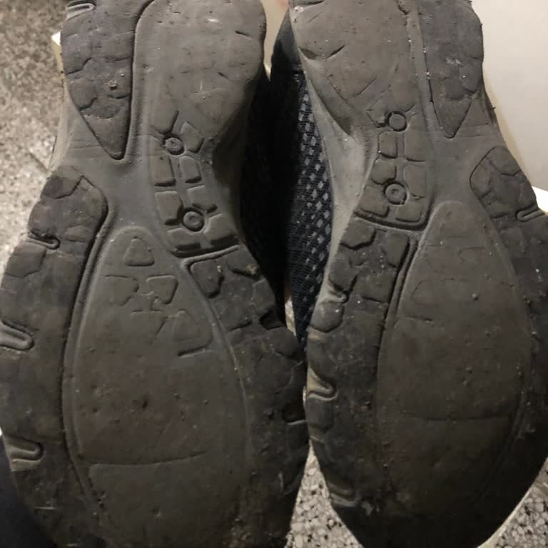 Ayakkabı Tabanı Eridi Ve Rahatsızlık Verdi Ücret İadesi İstiyorum