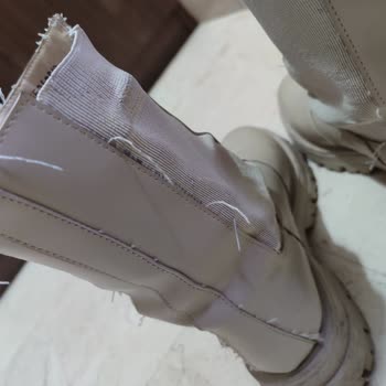 Kısa Sürede Çatlayan Deri Bot İçin Garanti Reddi Ve Değişim Talebi