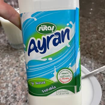 Sütaş Ayranında Görülen Siyah Ve Gri Cisimler Hijyen Skandalı