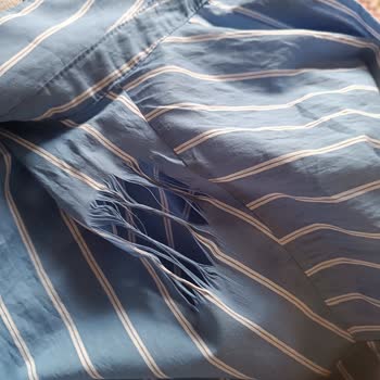 LCW Mağazasında Yıkanmamış Gömlekte Kumaş Dağılma Sorunu