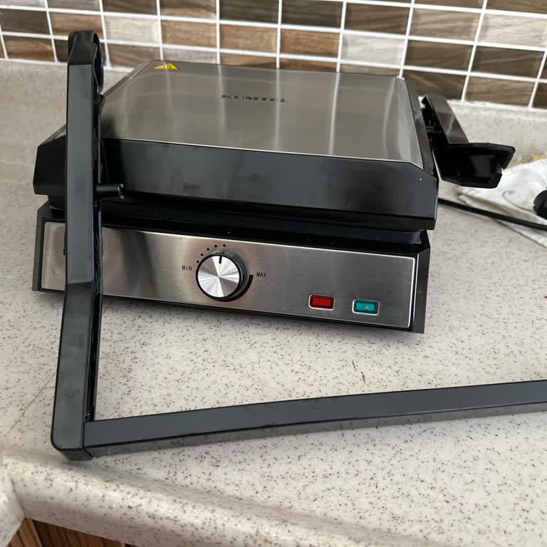 Kumtel Tost Makinesinin Kolu Kısa Sürede Kırıldı Garanti Değişimi Talebi