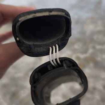 Philips Ev Aletleri Philips SpeedPro Max'in Zayıf Eklem Tasarımı Garanti Kapsamında Çözüm Bekliyor