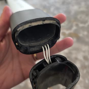 Philips Ev Aletleri Philips SpeedPro Max'in Zayıf Eklem Tasarımı Garanti Kapsamında Çözüm Bekliyor