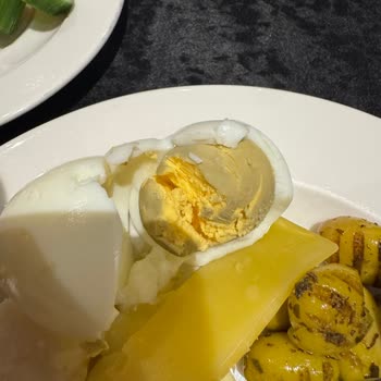 Dedeman Kartepe Mutfak Hijyeni Ve Gıda Güvenliği Koşullarının Denetlenmesini Talep Ediyorum