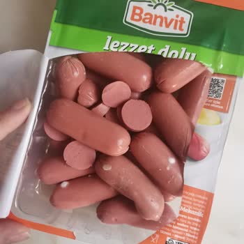 Şok Market’ten Aldığım Banvit Sosisinde Küf Ve Sağlık Endişesi