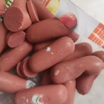 Şok Market’ten Aldığım Banvit Sosisinde Küf Ve Sağlık Endişesi