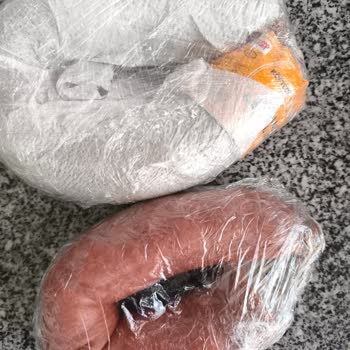 Bozuk Sucuğun Kokusundan Ve Yetersiz Müşteri Hizmetlerinden Şikayet