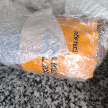 Bozuk Sucuğun Kokusundan Ve Yetersiz Müşteri Hizmetlerinden Şikayet