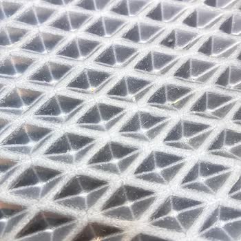 Kalitesiz Eva Paspas Ürünü Hızlı Yıpranıyor Ve Sabitlenmiyor