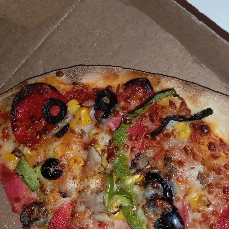 1,5 Saat Gecikmeli Soğuk Ve Yanık Pizza, Takip Ve Hizmette İhmalkarlık