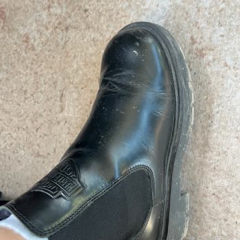 Harley-Davidson Botunda Çoraplara Boya Sızması Ve İç Tabanlık Yırtılması