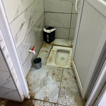 Kilyos Mezarlığı Tuvaletlerinde Sürekli Kirli Ve Kötü Koku Şikayeti