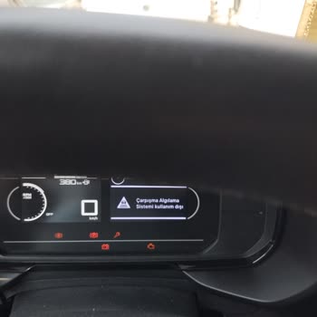 Opel Combo Van’da Airbag, Çarpışma Önleyici Ve Direksiyon Sorunları Çözülmedi